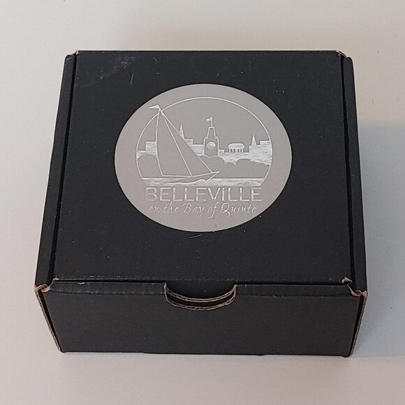 LOVELY Belleville on the Bay of Quinte Glass Keepsake Box Trinket Dish 2008 - Picture 2 of 7